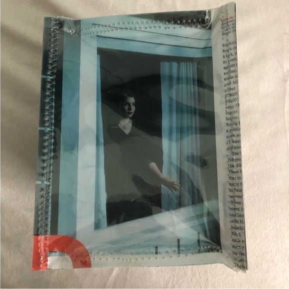 Twilight - Magazine Purse - Picture 5 of 9